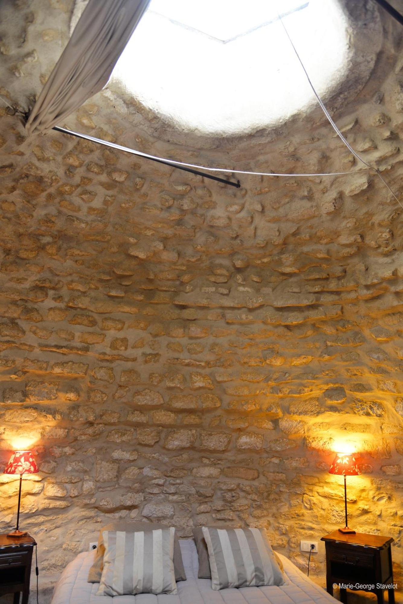 مبيت وإفطار Escolives-Sainte-Camille Domaine Borgnat الغرفة الصورة